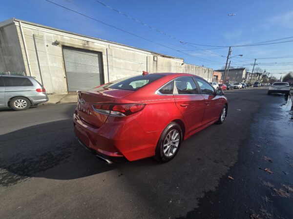 2018 Hyundai sonata SE - Imagen 9